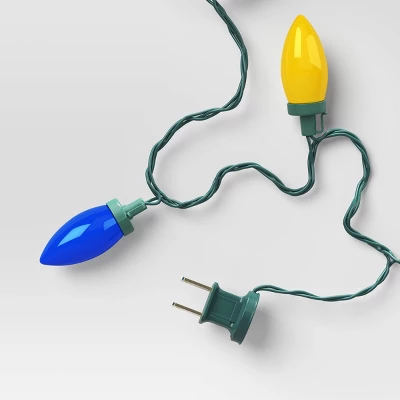 25ct LED C9 Classic Glow Indoor Outdoor Christmas String Lights With Green Wire - Wondershop™ 4 25ct LED C9 Classic Glow Indoor Outdoor Christmas String Lights With Green Wire - Wondershop™ - Image 4